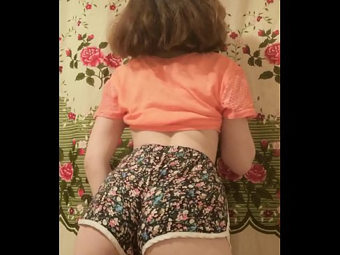 ❤️ Сексуалды жас сәби камерада шорттарын шешіп жатыр ❤❌ Порно бойынша бізде